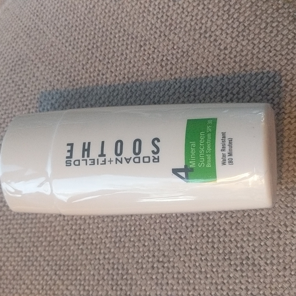 Rodan and Fields Soothe Sunscreen NOT EXPIRED